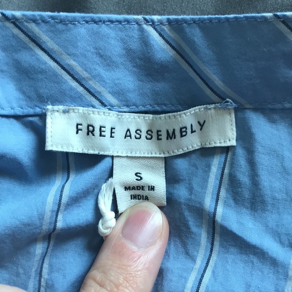 FREE ASSEMBLY light blue wrap top with stretch waist and 3 quarter sleeves Small - Picture 4 of 10